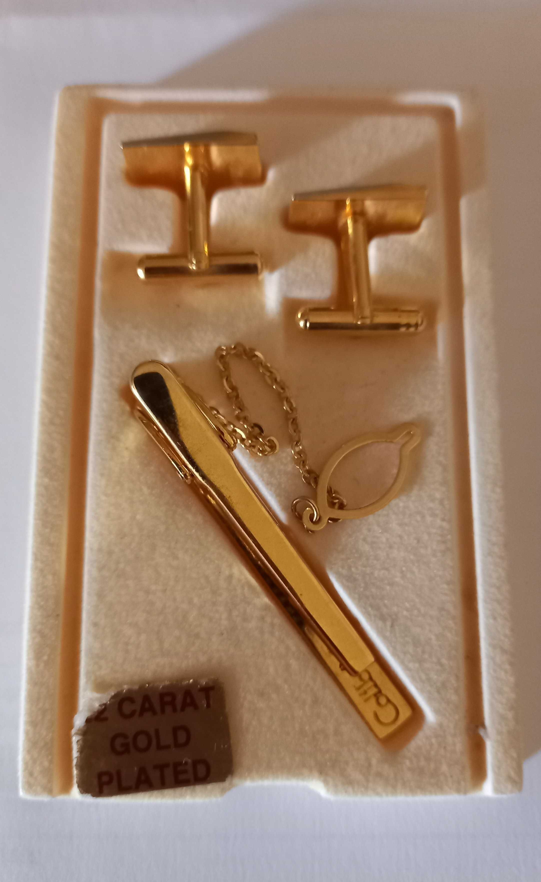 Alfinete e Botões de Punho Gold