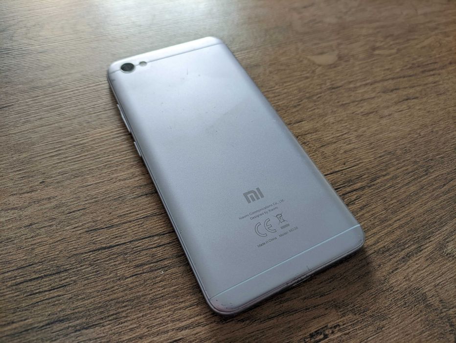 Продам смартфон Xiaomi Redmi Note 5A 2/16