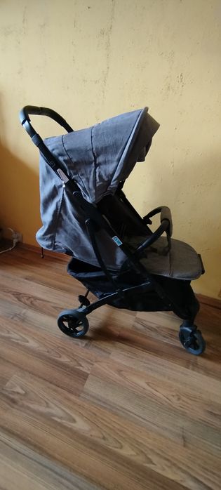 Wózek dziecięcy spacerowy