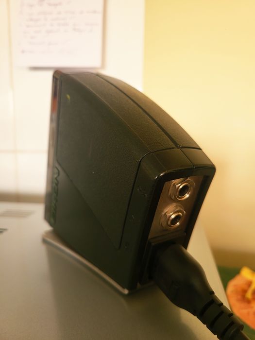 fonte para máquina de tatuagem EIKON EMS420