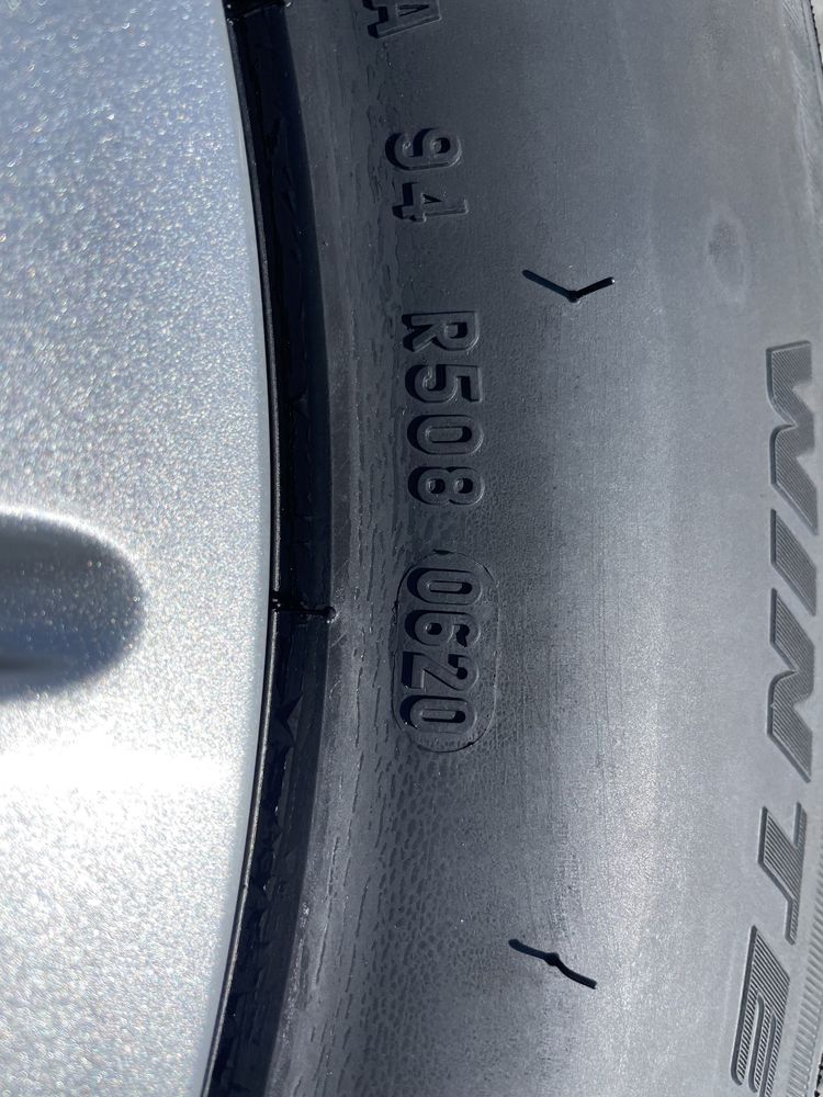 Шини зимові Pirelli Sottozero 3 215 60 16 2020