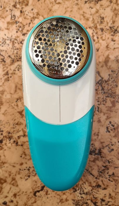 Машинка от катышек SCARLETT