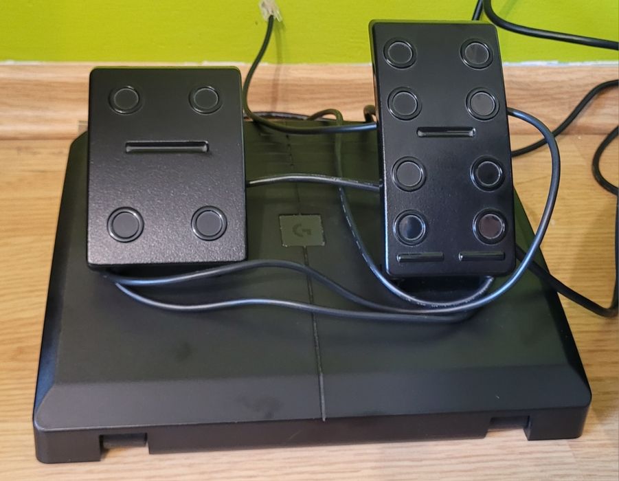 Kierownica logitech saitek farming simulator + panel boczny