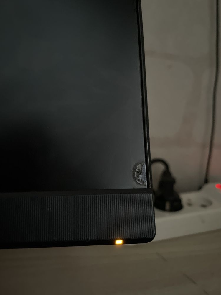 Продам монитор Acer(битый)