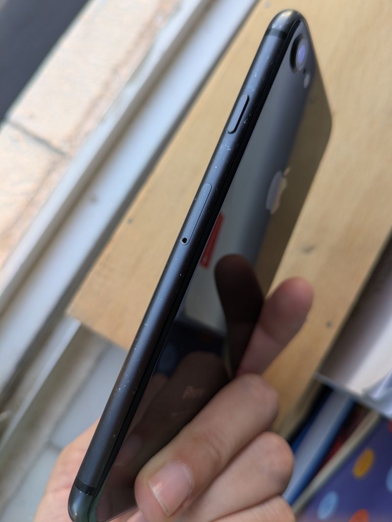 iPhone 8 64GB bom estado
