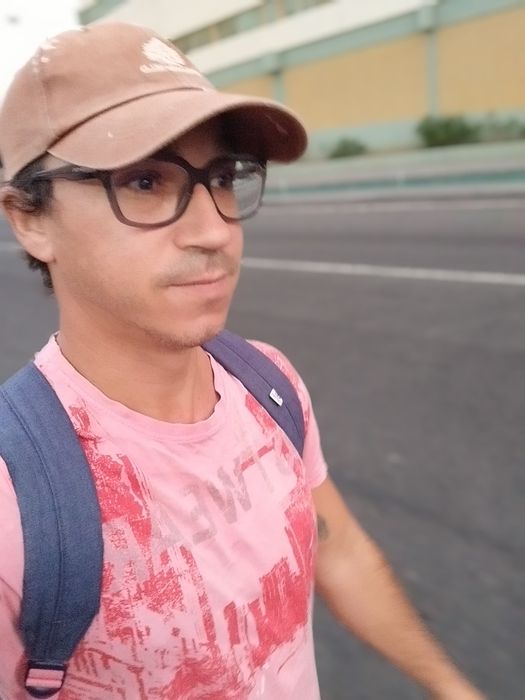 sou pintor e faço outro tipo de trabalho de construção tenho uma equip