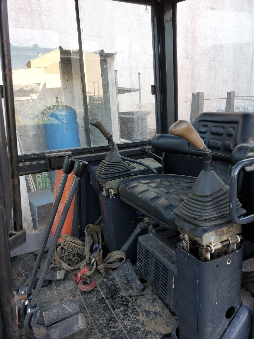 Giratoria kubota kx101