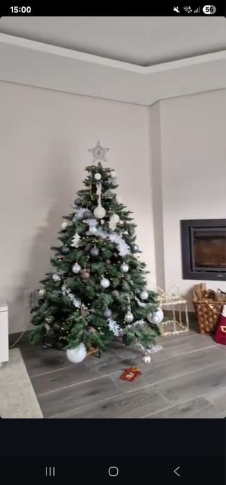 Árvore Natal Leroy Merlin c/ pinhas 1.50m c/ acessorios