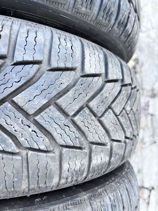 4xopona zimowa MICHELIN w rozmiarze 185/65 R15