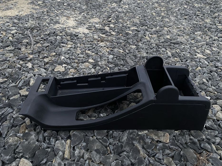 Консоль під підлокітник BMW E46 Под подлокотник БМВ Центральна