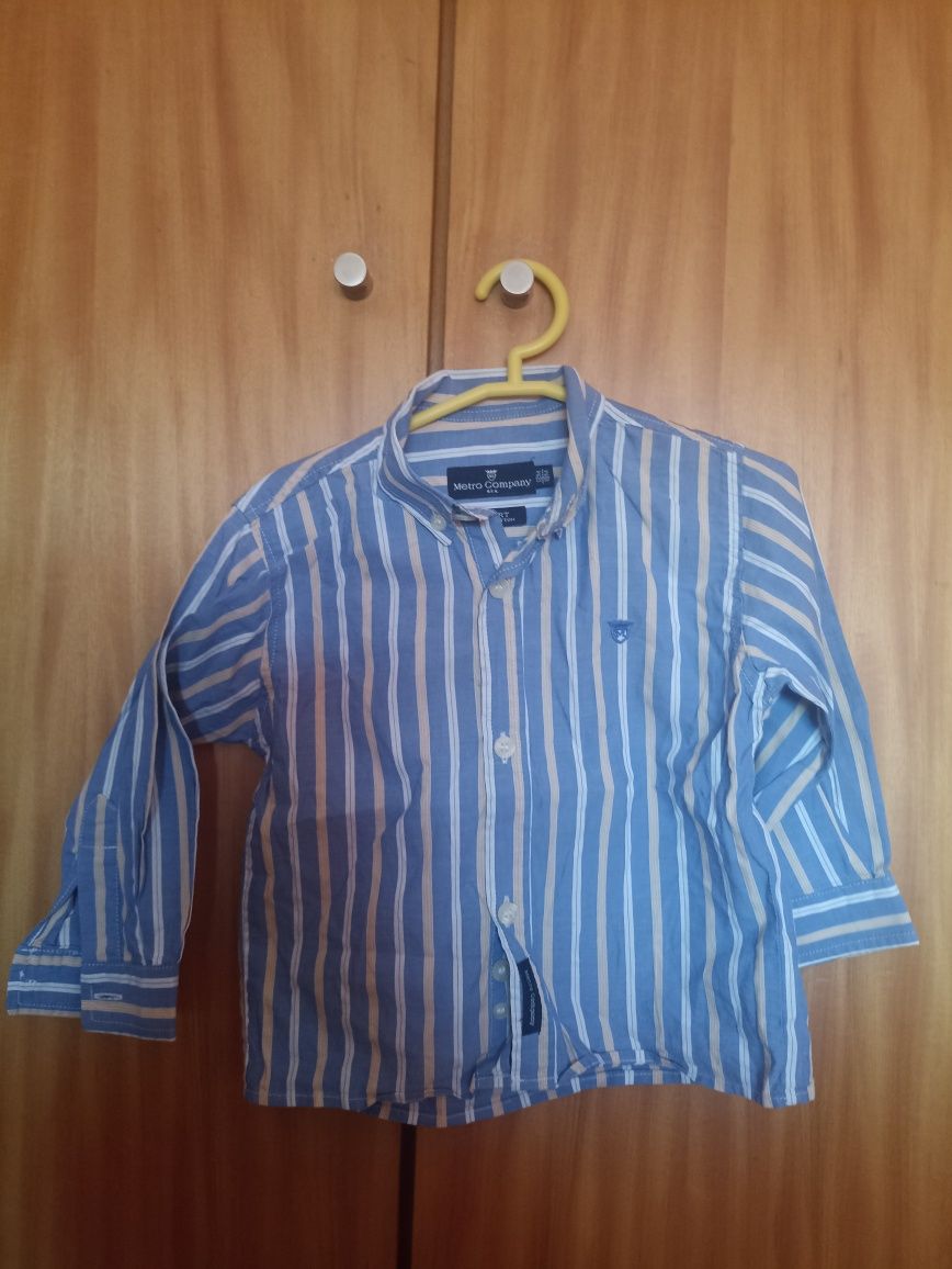 Lote 18/24 meses com portes incluídos 
te de roupa