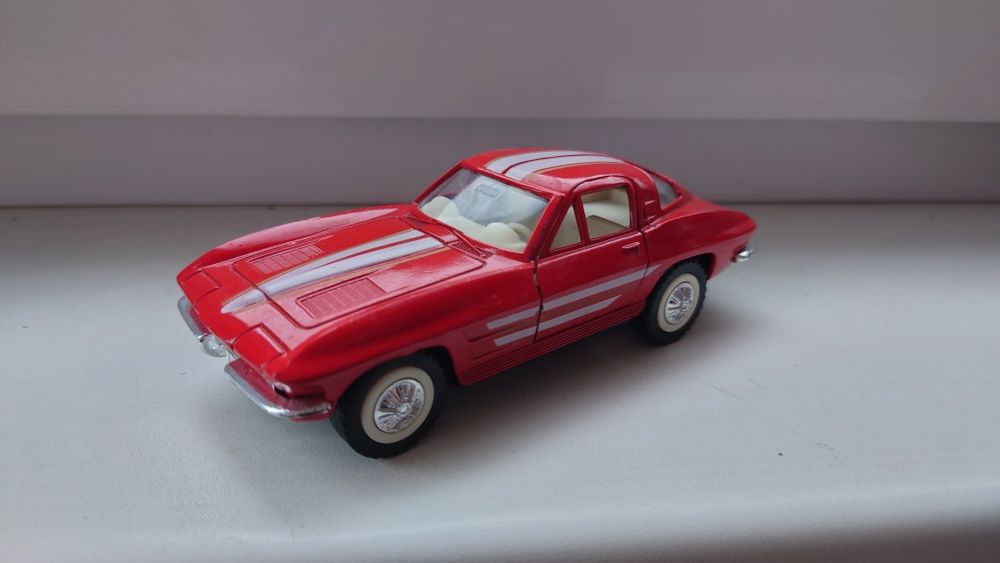 1/24 1/32 1/18Коллекцыонные автомодели.Maisto.Burago.Welly.Sunny Side