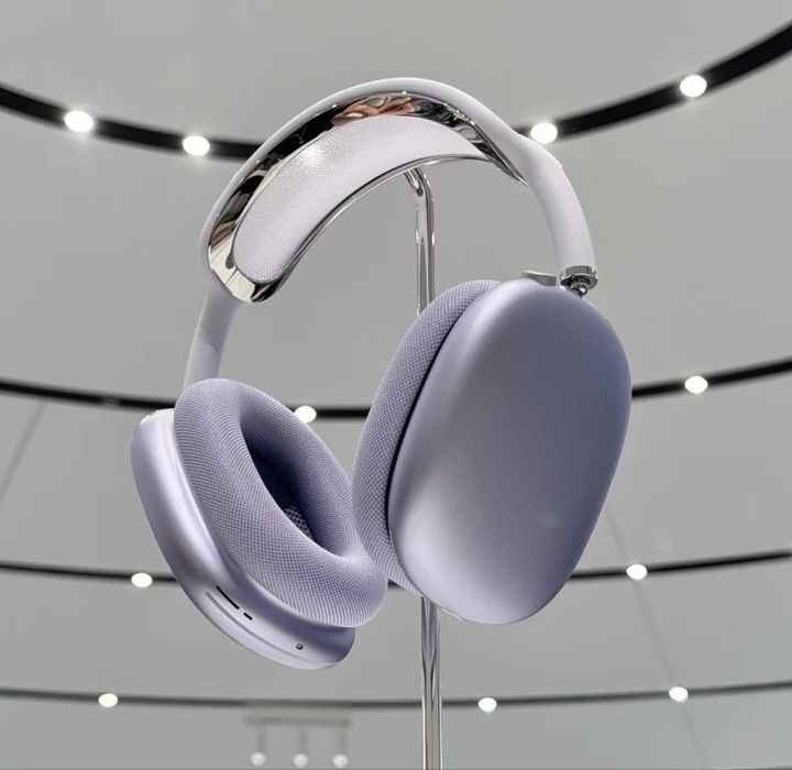 Apple AirPods MAX (2024)