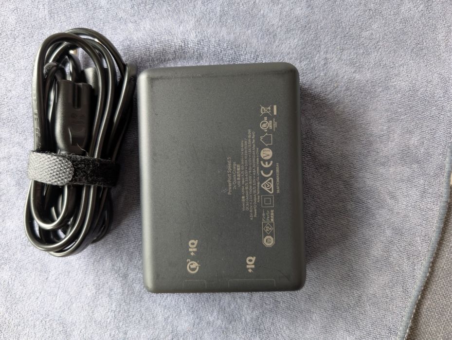 Зарядний пристрій ANKER 60w 6 Port Charging Station