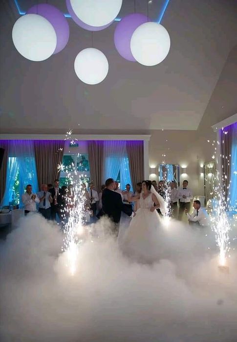 Ciężki dym, fotobudka, fotolustro, napis love i miłość, mega serce