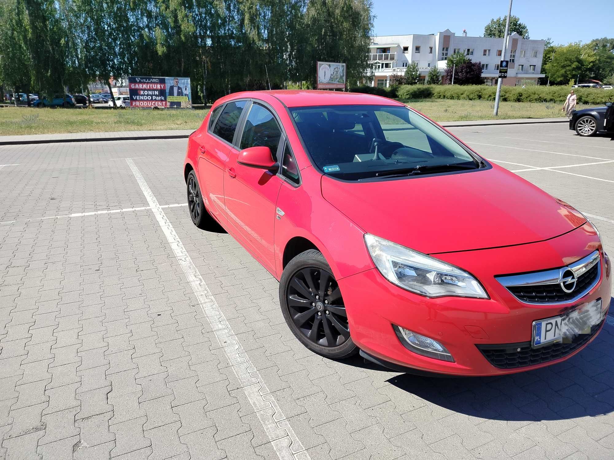 Opel Astra J 1.4 turbo 140KM