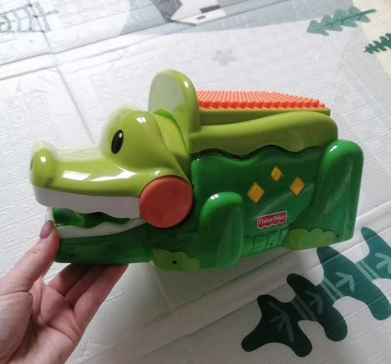 Fisher Price krokodyl z klockami