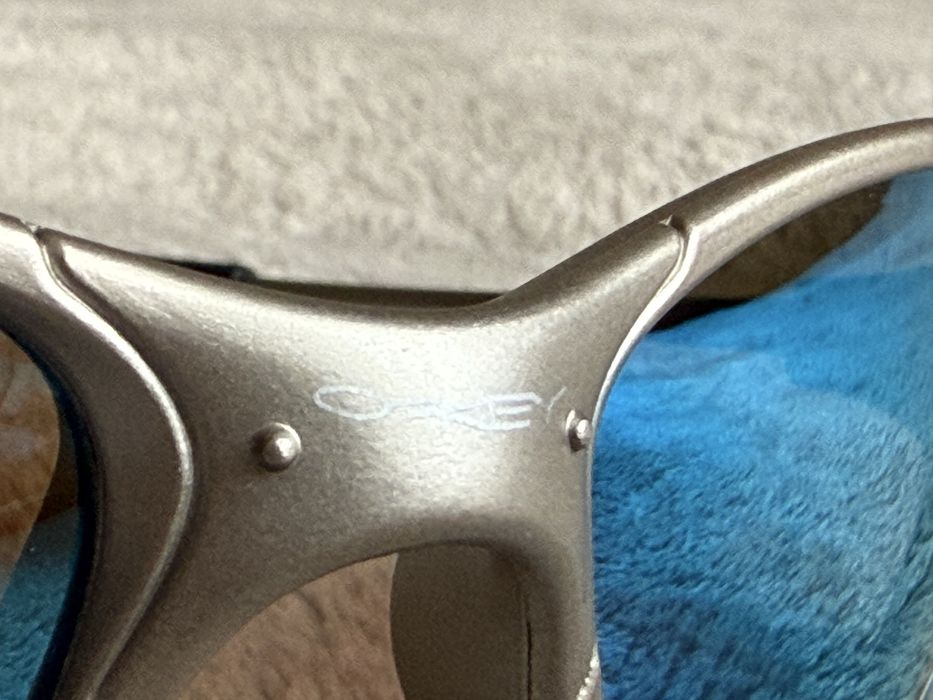 Сонцезахисні окуляри Oakley