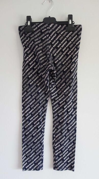 Leggings pretas estampadas menina 8-9 anos