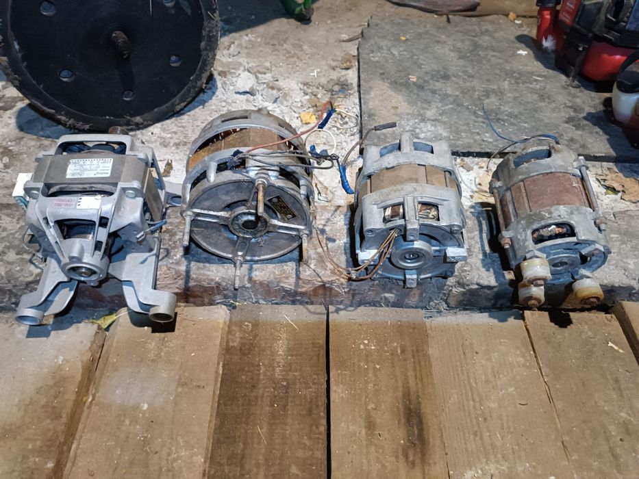 Електродвигун стиральной машинки