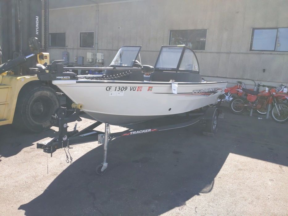 Tracker Pro Guide V16 Łódka wędkarska aluminiowa USA Mercury 60KM 2021