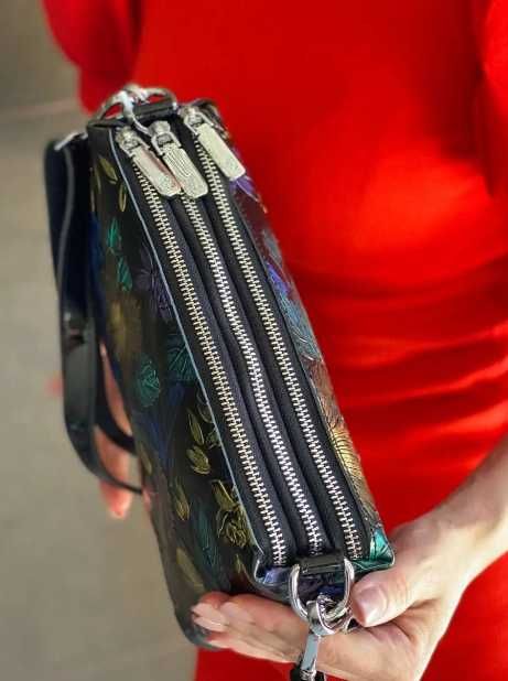 З принтом тиснення Princessa