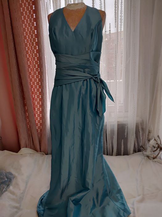 Piękny strój przebranie Pani Zima Królowa Śniegu 3 części roz 40