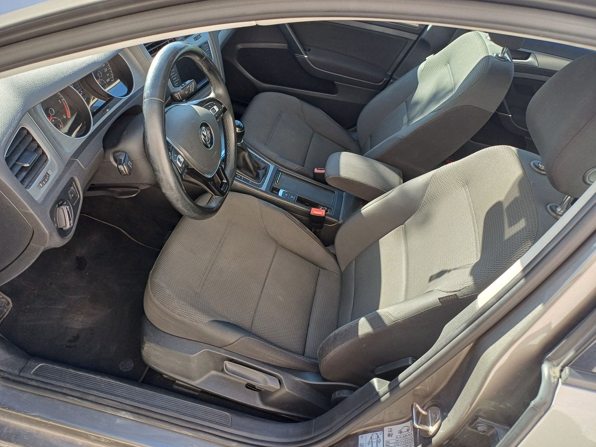Volkswagen Golf VII Variant