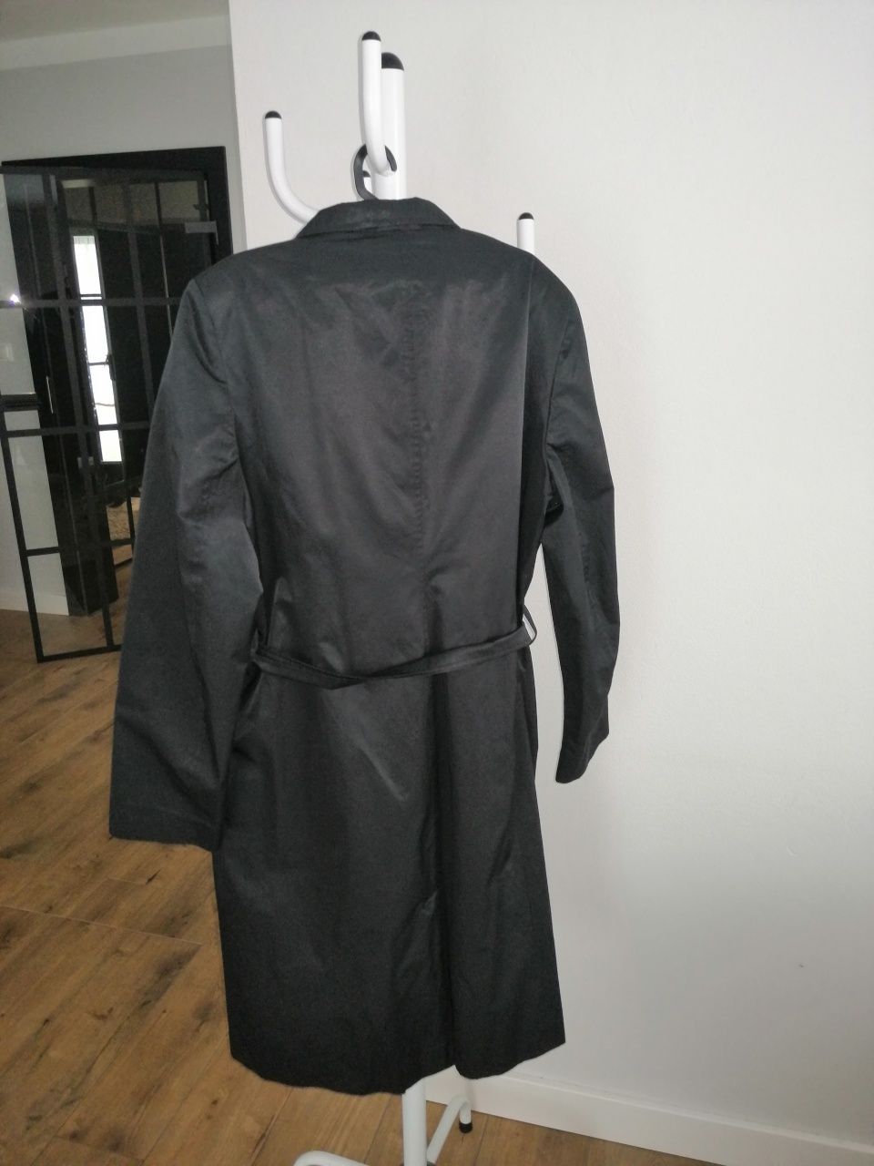 Czarny płaszcz XL
