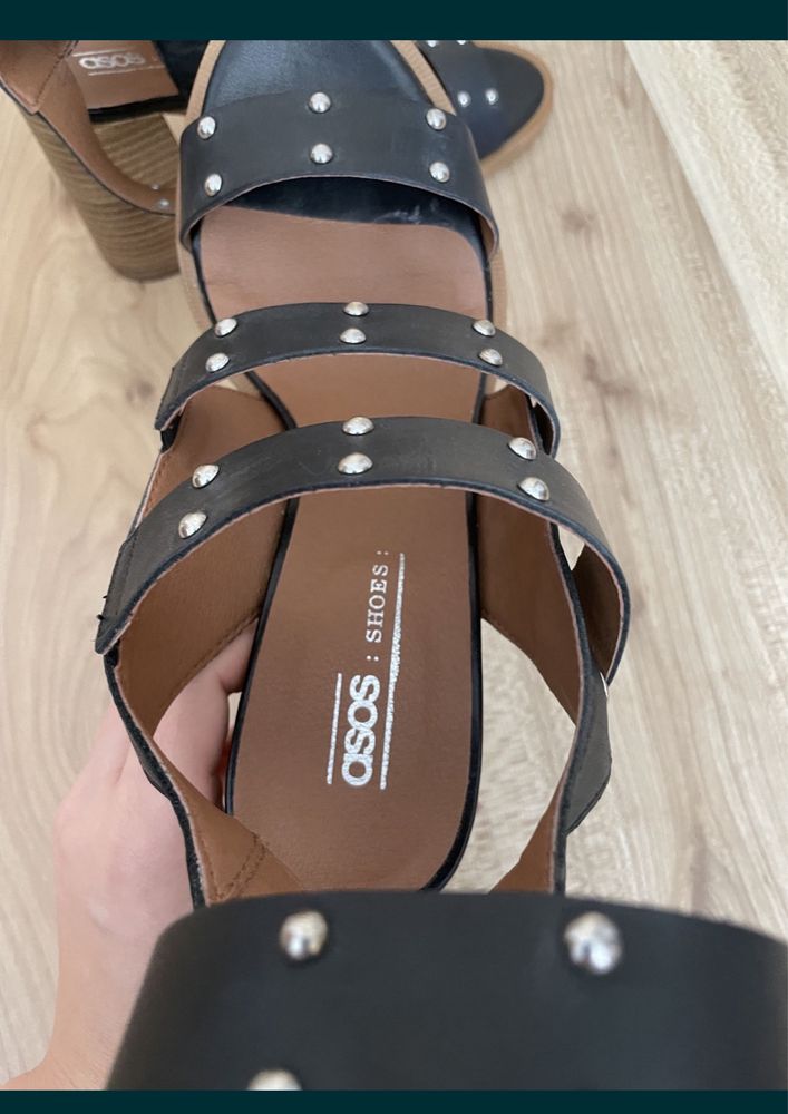 Sandałki na słupku Asos rozm. 38 jak nowe