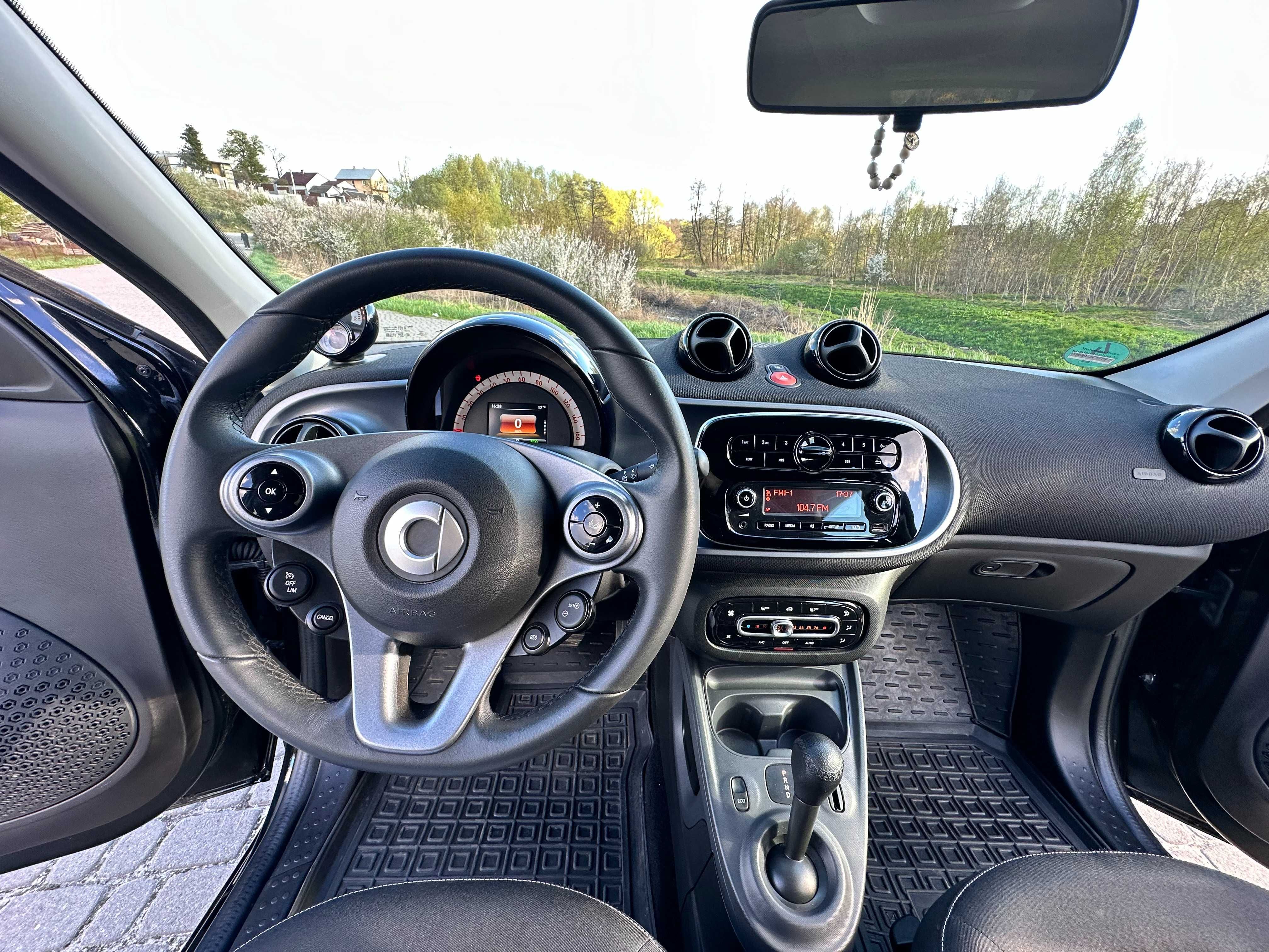 Smart EQ Forfour