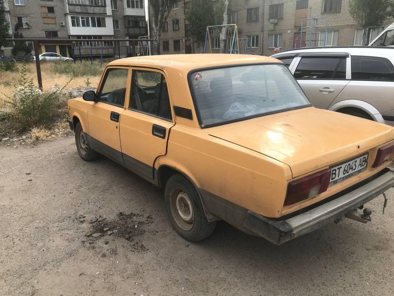Продам ваз 2105.