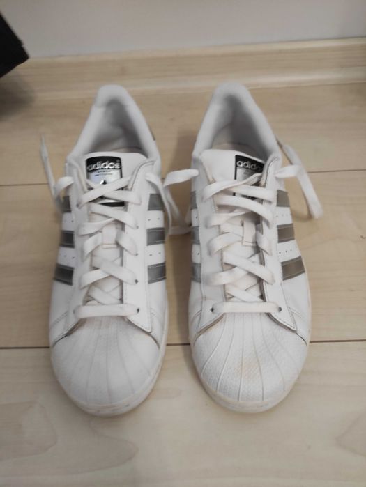 Damskie buty sportowe sneakersy Adidas Superstar 39 i 1/3 24,5 cm bdb