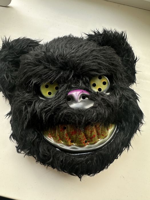 Маска для хелловіну