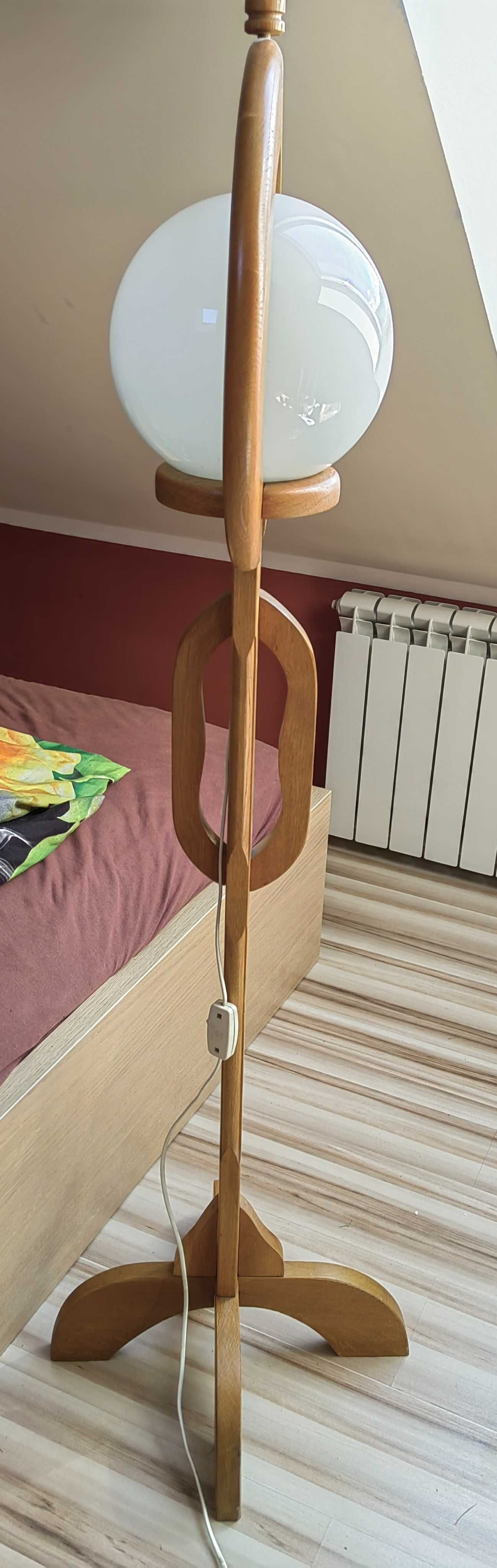 Lampa     stojąca