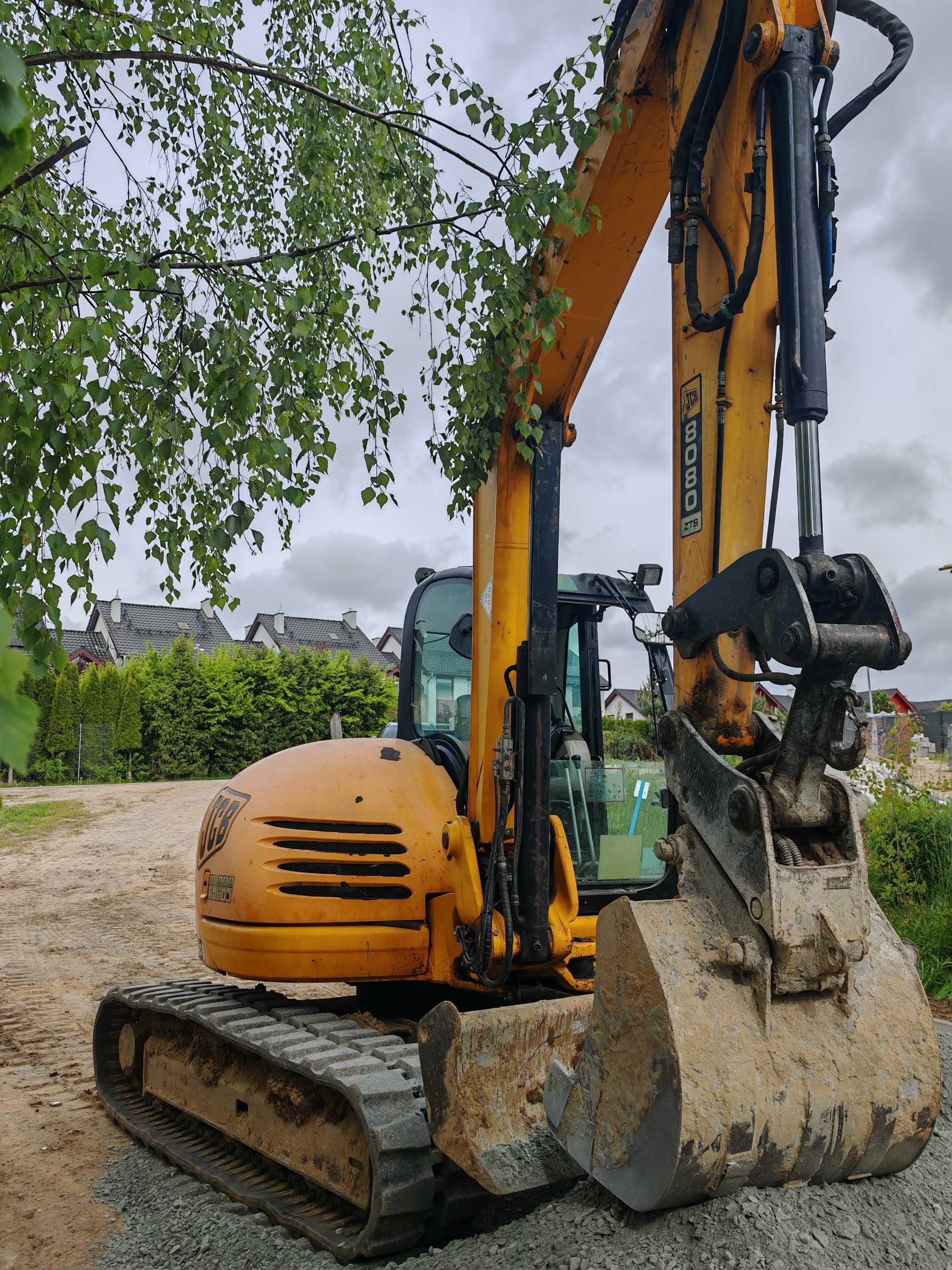koparka JCB 8080