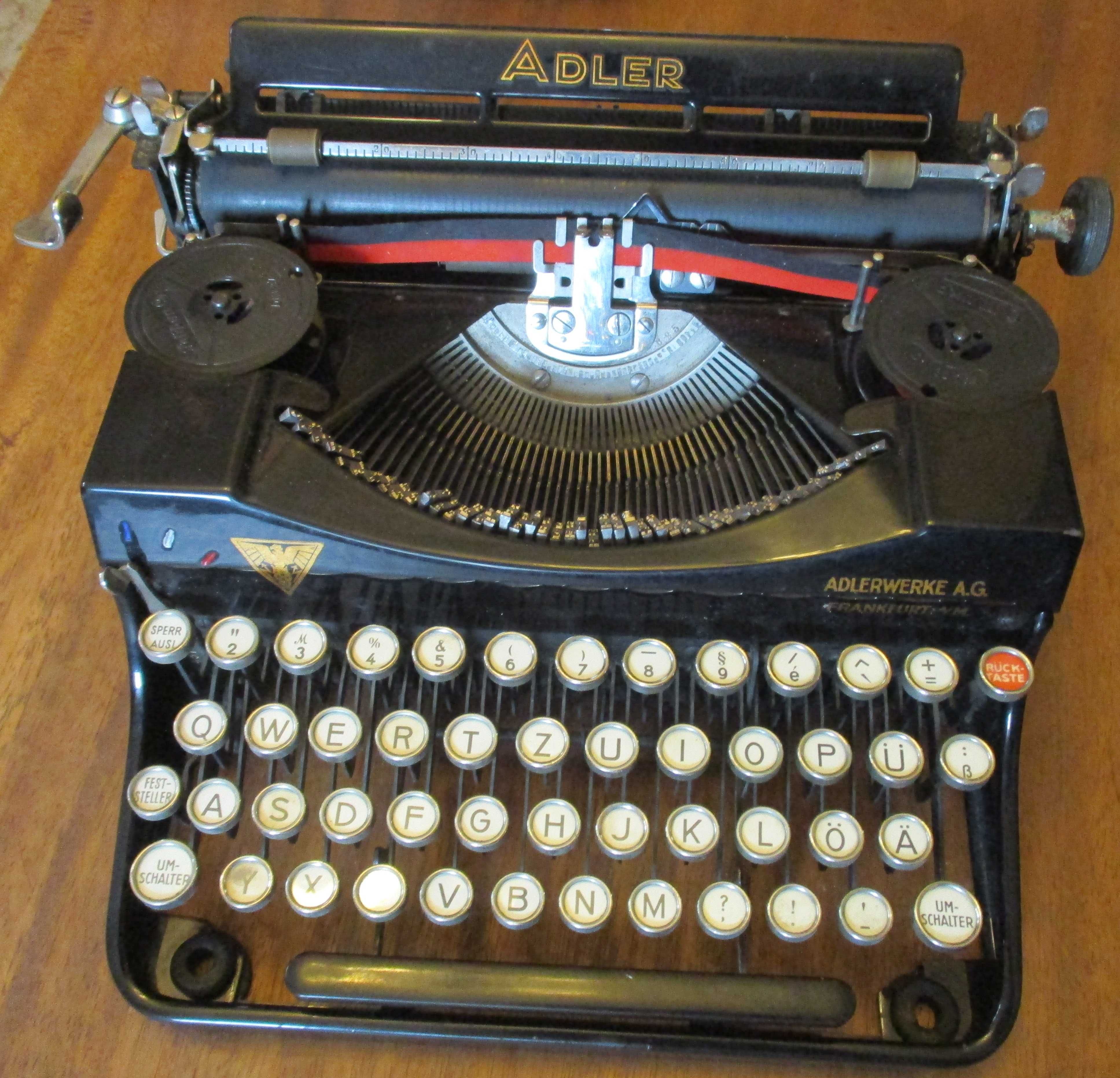 Maquina de escrever 2a guerra mundial
