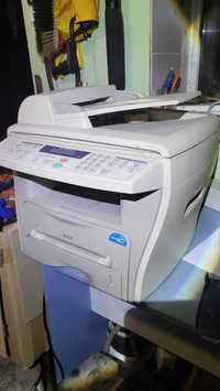 Продам принтер "ксерокс" на запчасти