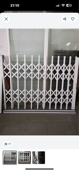 Duas grades galvanizadas