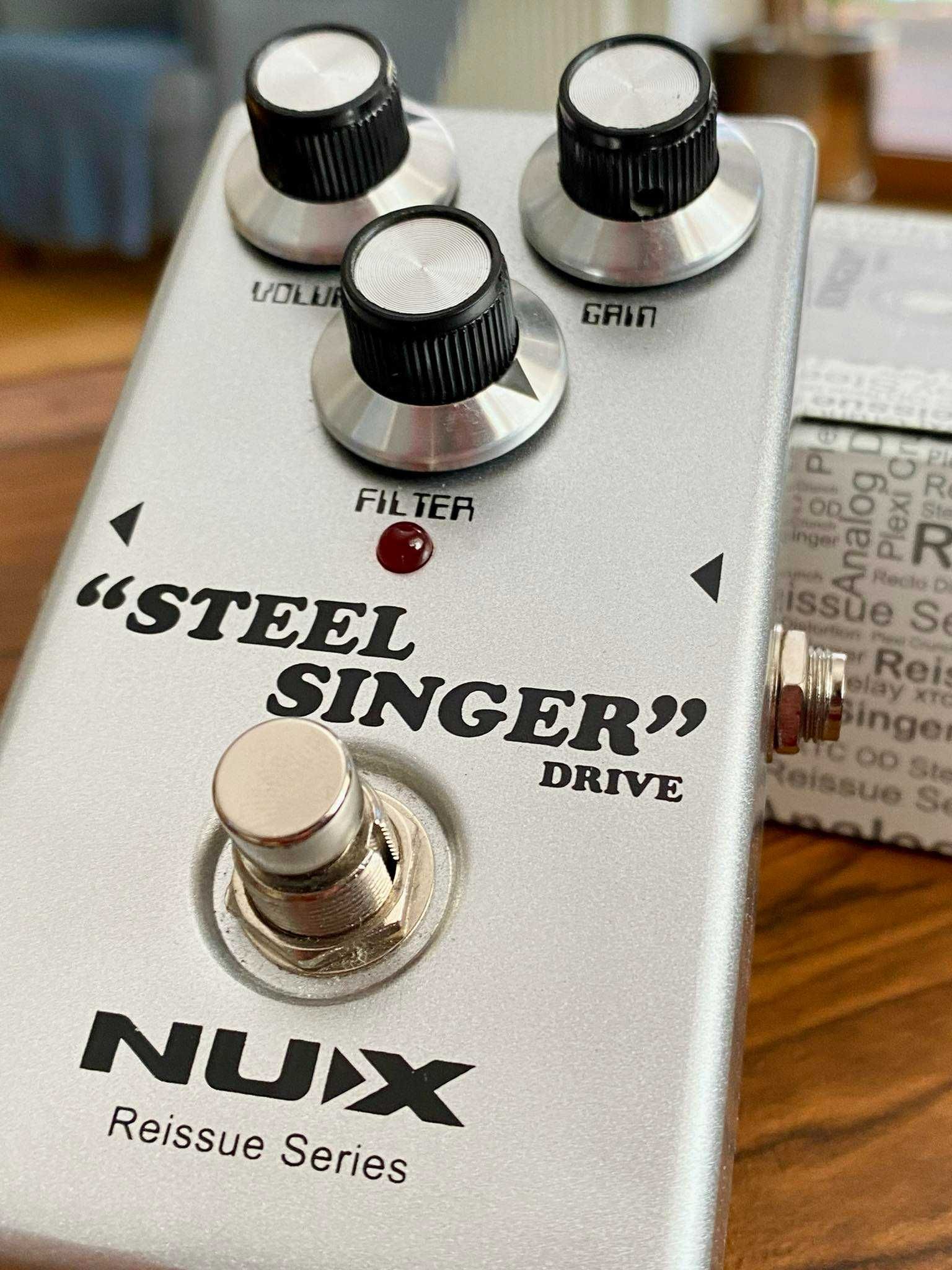 Steel Singer Nux