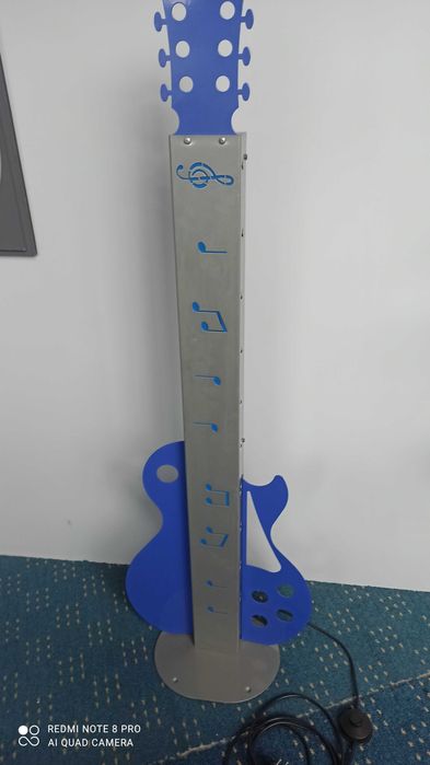 Gitara metalowa podświetlana 1:1 piękna ozdoba,gadżet-jedyna taka!