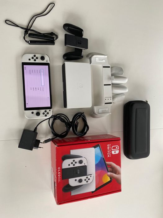 Nintendo Switch OLED biała + Neo Grip + etui. Dystrybucja PL