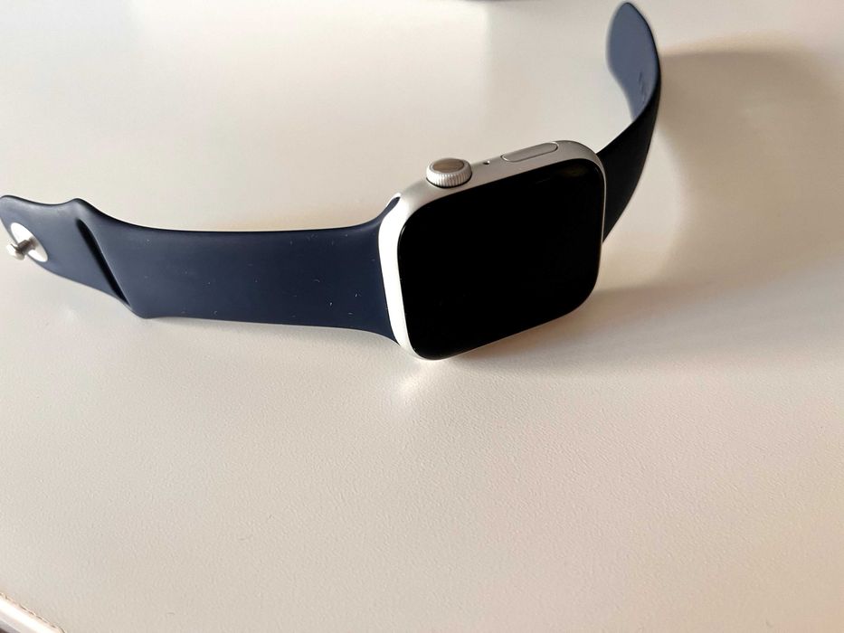 Apple Watch Series 9 GPS 45mm Alumínio Prateado (bateria 100%)