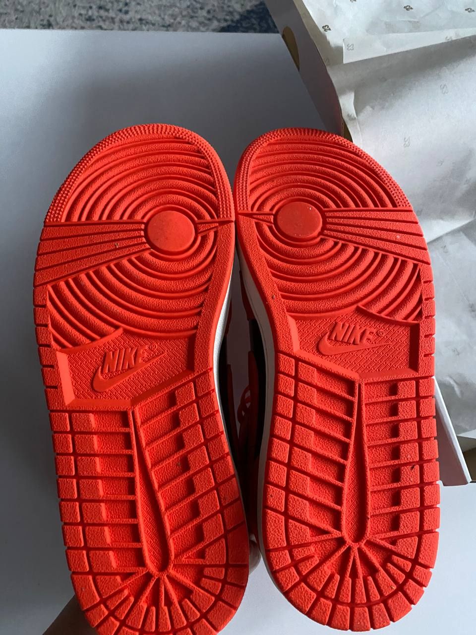 Sprzedam NOWE air jordan 1 MID se Orange/Black sneakers