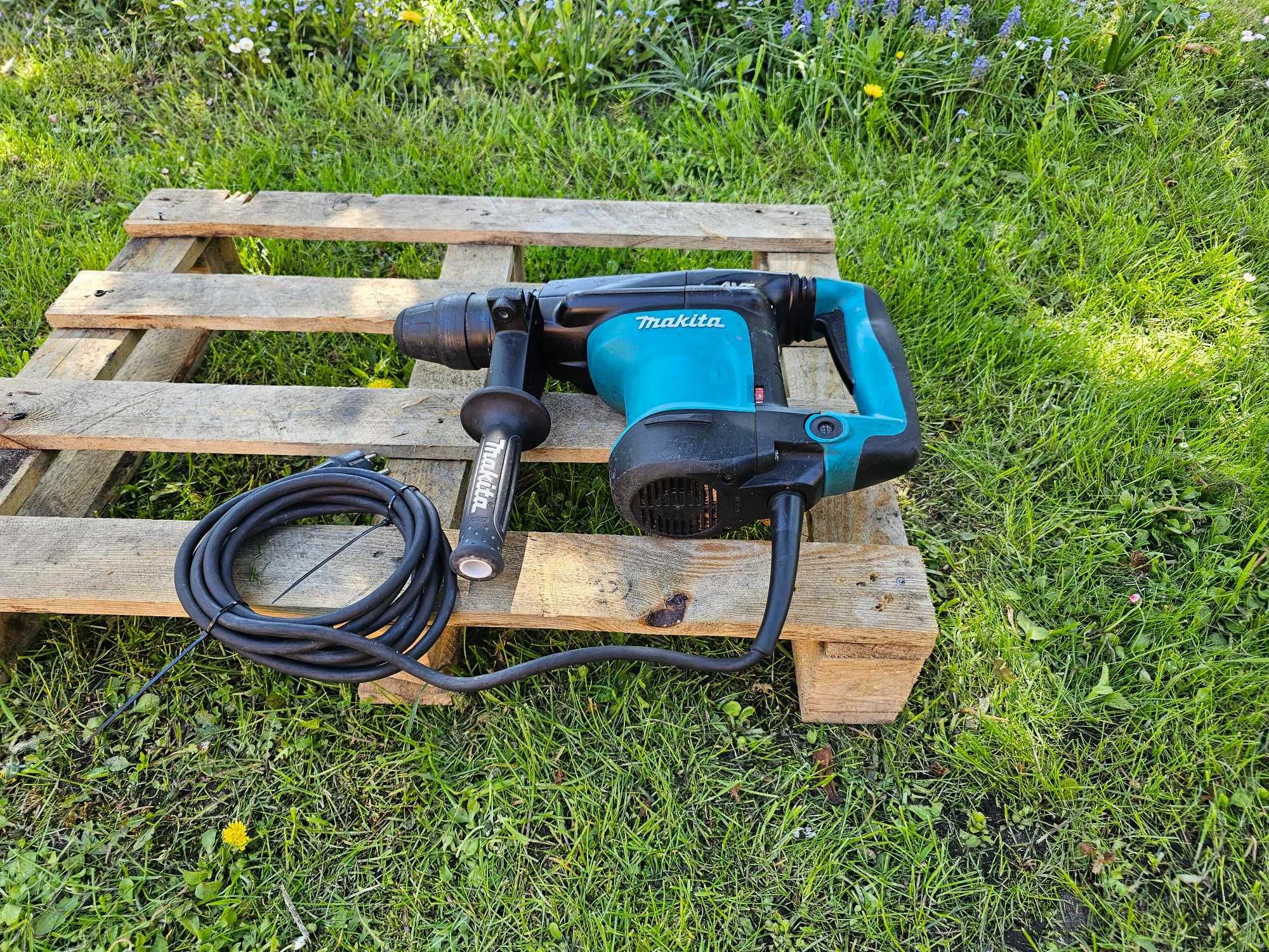 MAKITA HR3541FC Młot udarowo-obrotowy SDS-Max 5,7J 850W AVT