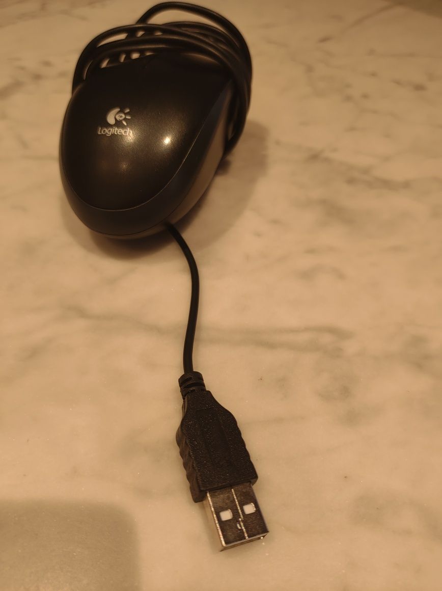 Logitech B100 czarna myszka komputerowa