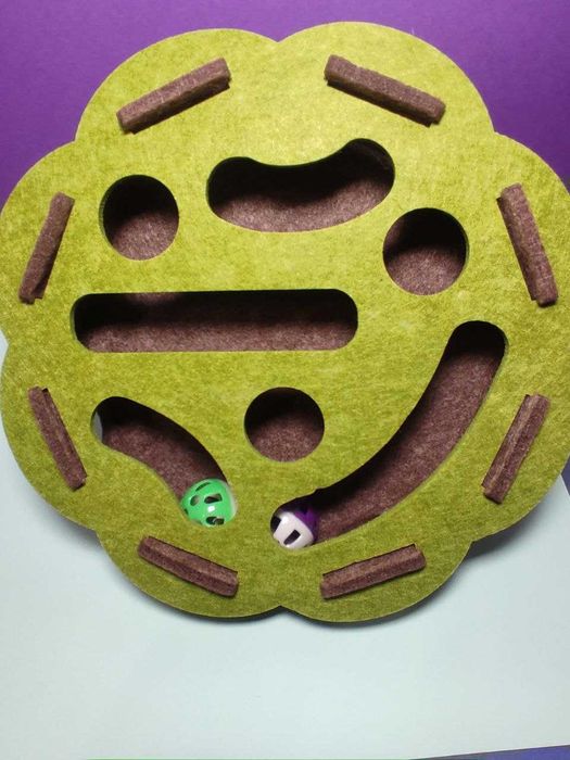 іграшка-лабіринт для кота . Розвиток мисливського інстинкту