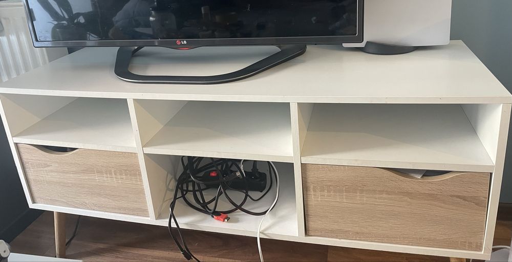 Zestaw mebli do salonu witryna/szafka RTV/stolik kawowy