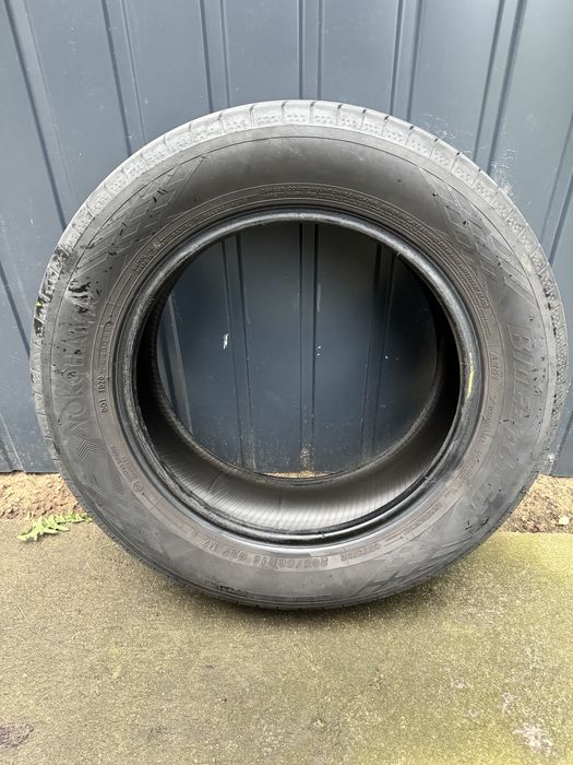 Opona 205/60 R16 Yokohama
