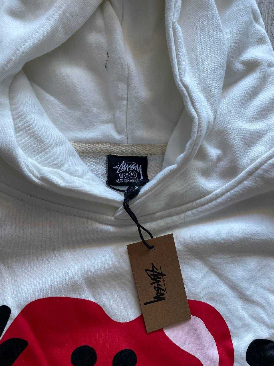 Biała bluza Stussy